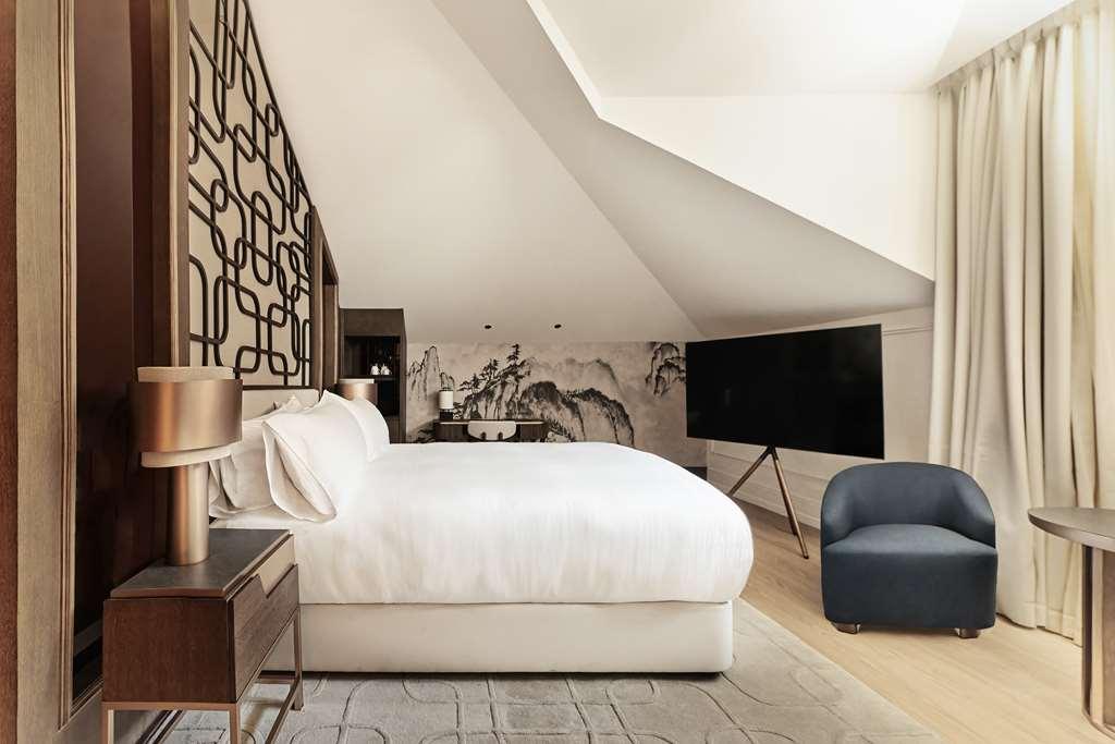 Nobu Hotel