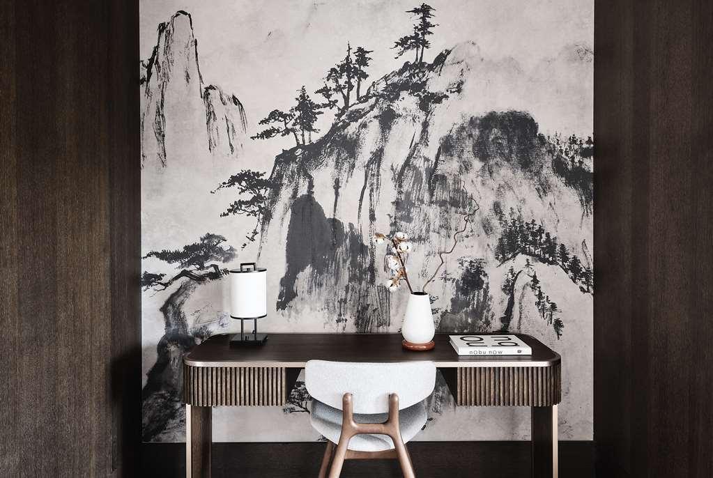 Nobu Hotel *